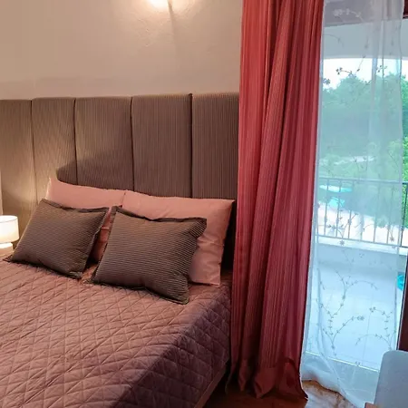 Oasis Near - A House With A Pool, Pet Frendly Holiday home Barban