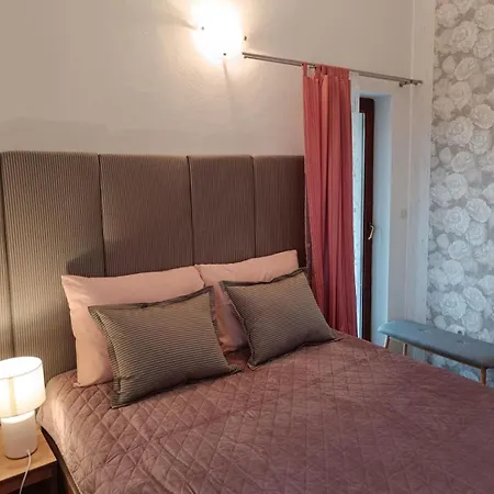 Holiday home Oasis Near - A House With A Pool, Pet Frendly Barban