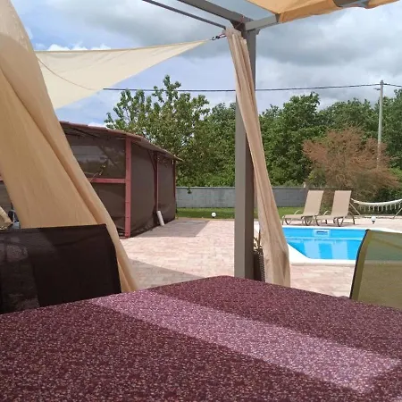Oasis Near - A House With A Pool, Pet Frendly Holiday home Barban